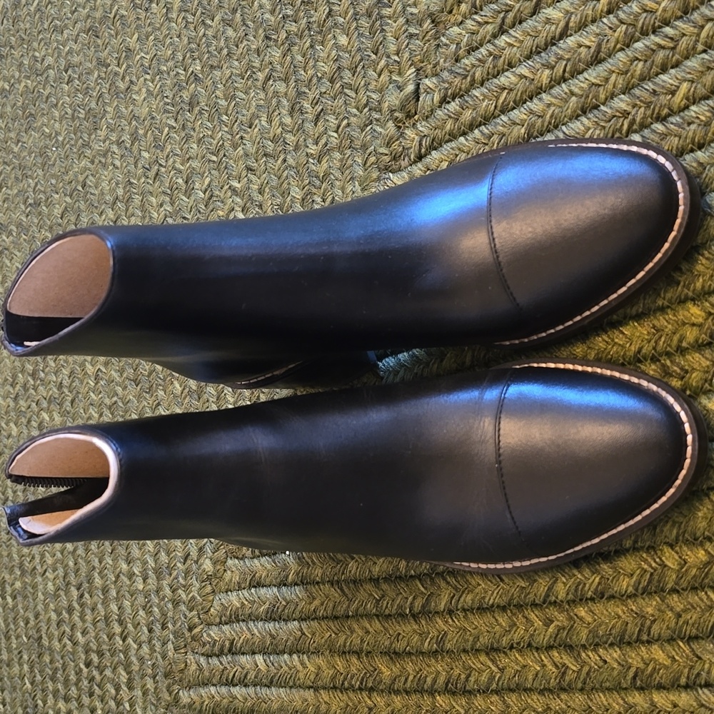 Cole Haan Black Leather Ankle Booties Waterproof - Picture 7 of 8
